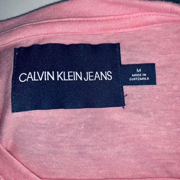 Calvin Klein tee - Picture 5 of 5